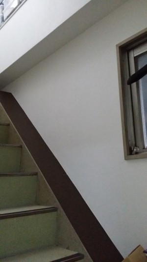 階段張替後　すごく明るくなりましたｗ